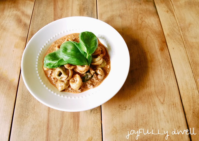 One Pot Tortellini Soup