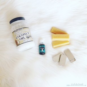 11c854af8994193d49f9003f8db644ee