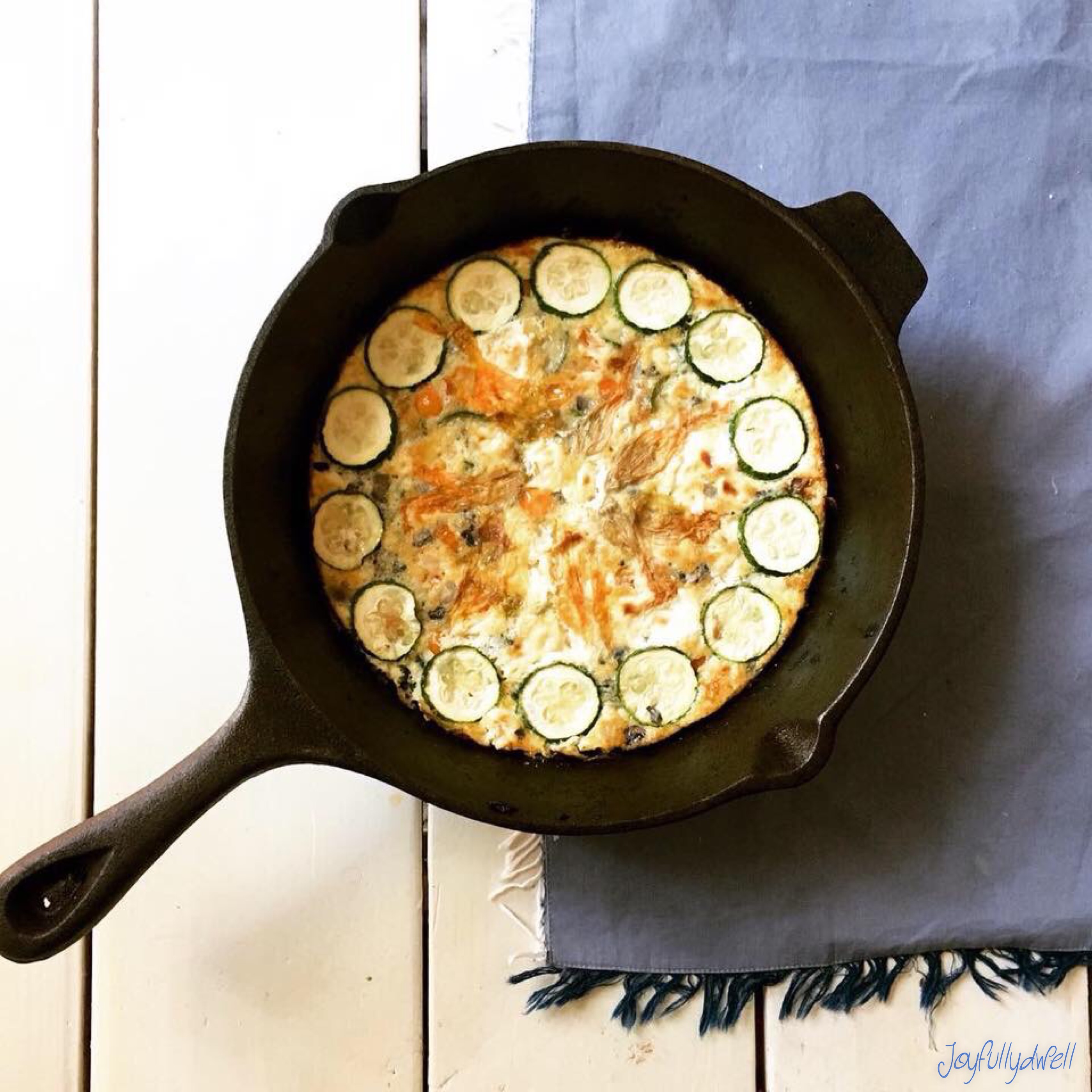 7F79D6AF-5ED5-45A8-B483-E7B013F00498